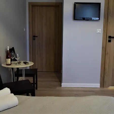 Bed & Breakfast Rewianka Przy Samej Plazy 3*