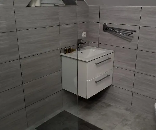 Rewianka Przy Samej Plazy Rewa