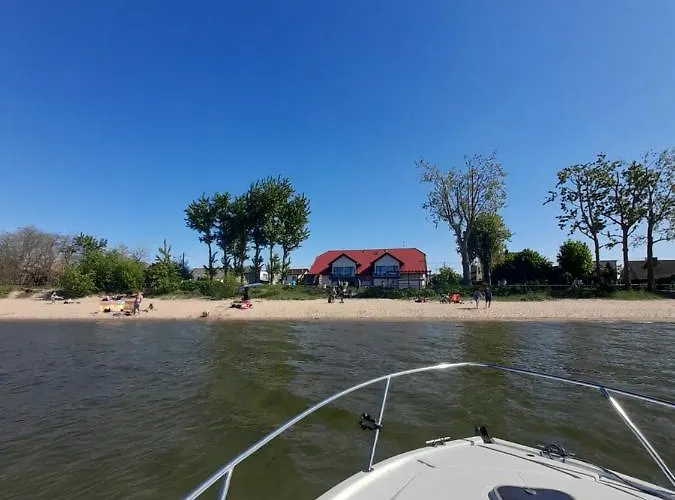 Rewianka Przy Samej Plazy Bed and Breakfast 3*